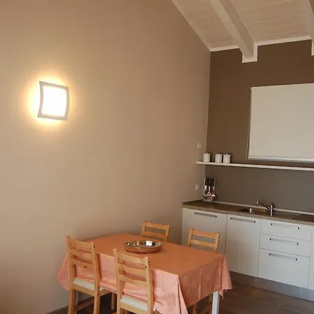 Casa de hóspedes Castagneto 3*